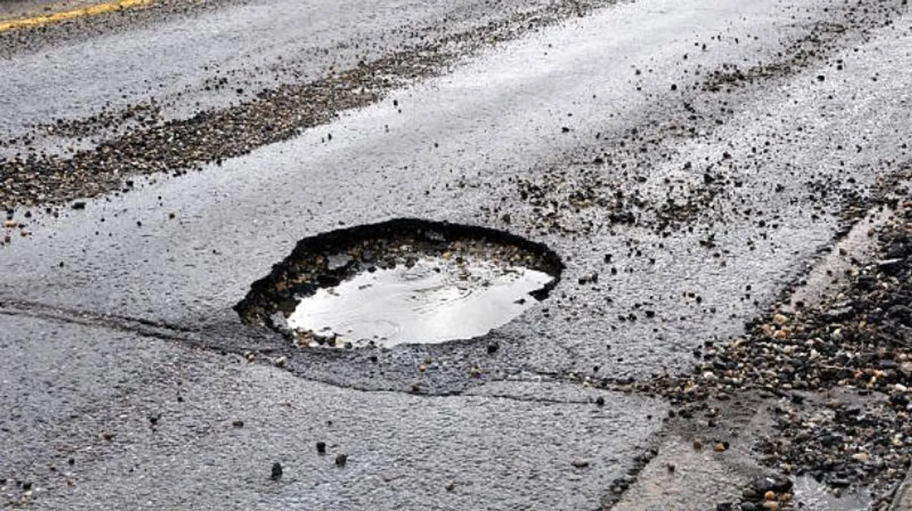 Bengaluru: Poor road condition near Kumaran school in Uttarahalli raises safety concerns for students