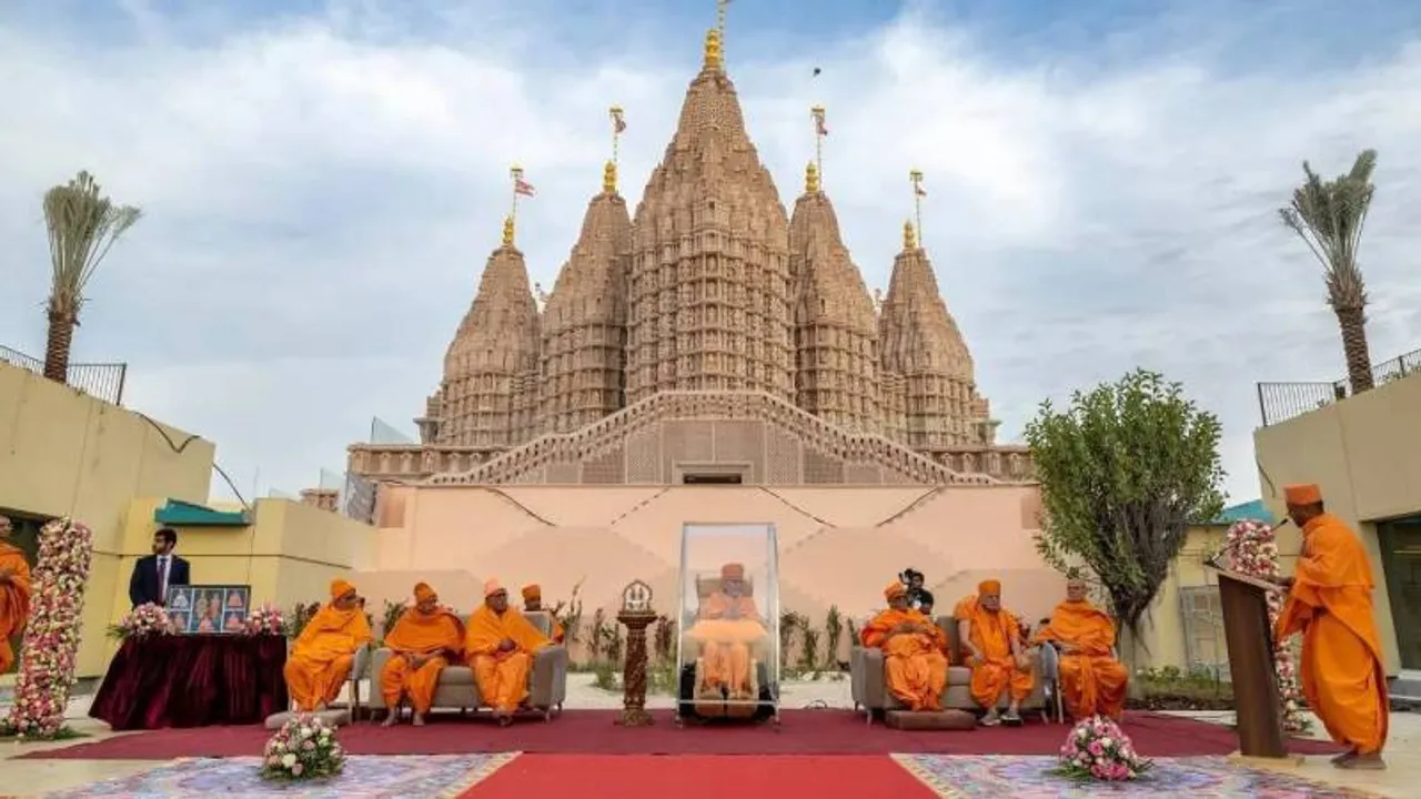 The first Hindu temple in Dubai! Grand welcome to Bhavya Swami Narayan Mandir; Here are top 10 photos