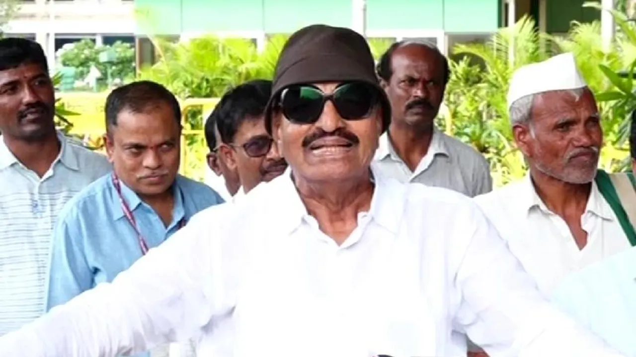 Bengaluru: Vatal Nagaraj to lead procession towards governor's residence