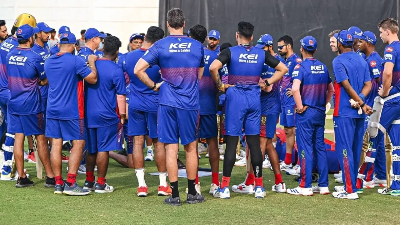 Bengaluru: RCB fans livid with ground staff for physical assault of fan who entered field to hug Kohli
