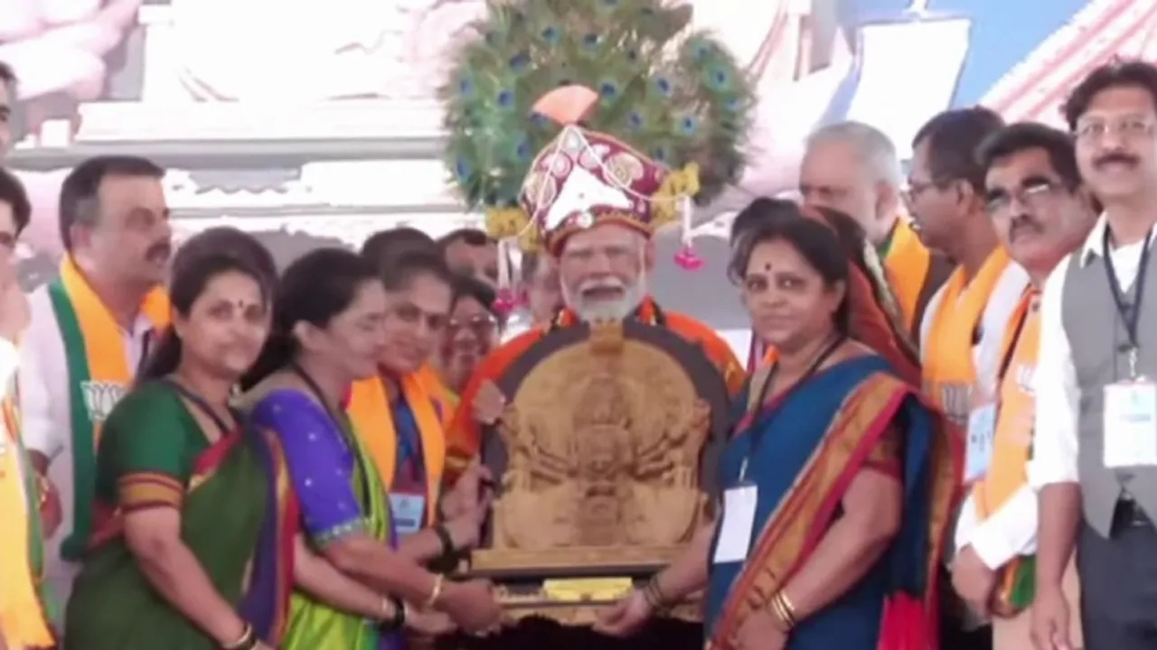 Congress does not remember atrocities committed by Aurangzeb: Narendra Modi