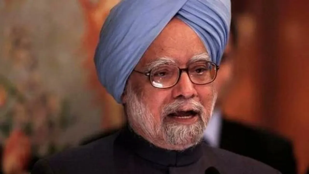 Modi is the first Prime Minister to lower the dignity of public discourse: Manmohan Singh
