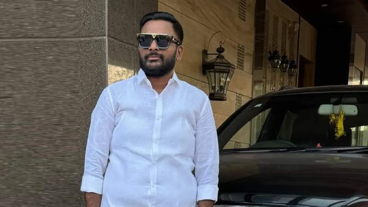 Lok Sabha Election 2024: Ballari City Corporation official violates norms by sharing video of casting vote through EVM
