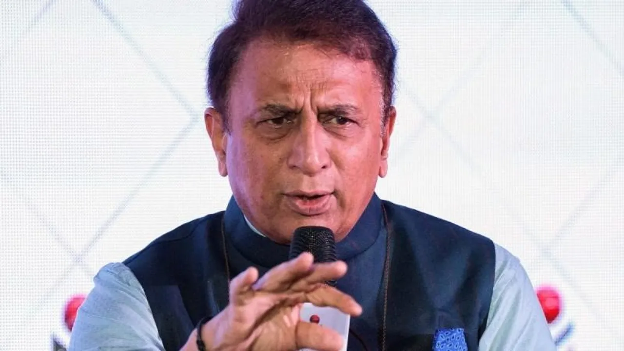 Sunil Gavaskar lends a helping hand to struggling Vinod Kambli 