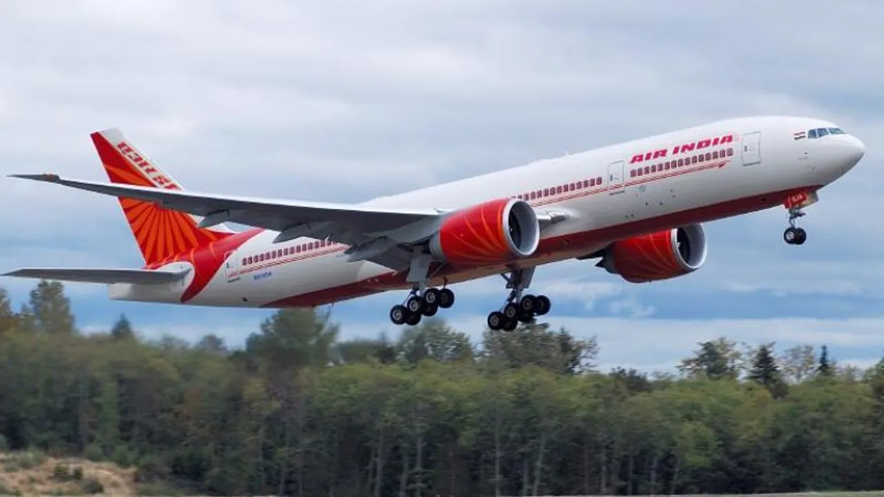 Airspace closure deals another blow to crisis-hit Pakistan