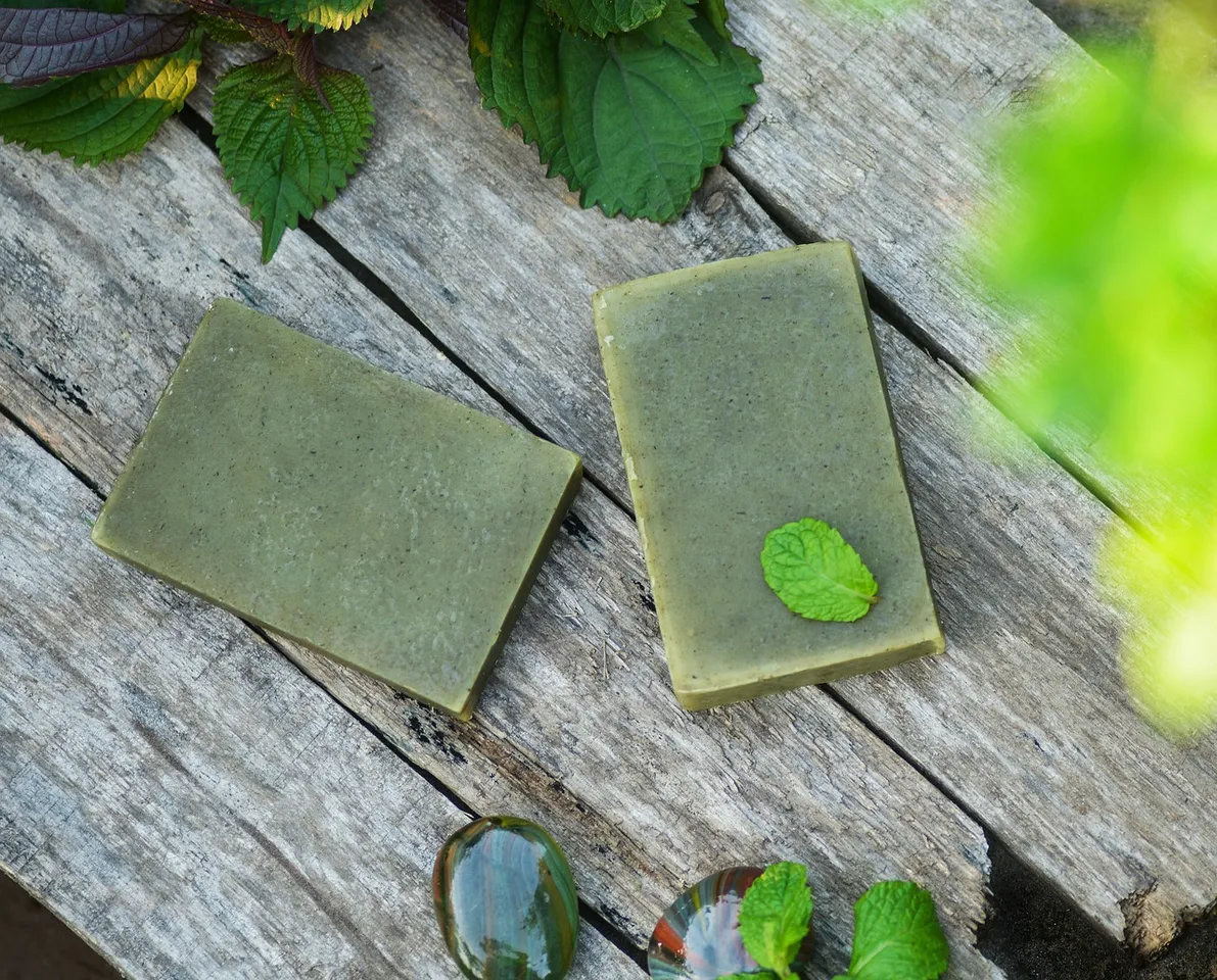 Sydney Sweeney’s unique soap collaboration with Dr. Squatch sparks buzz