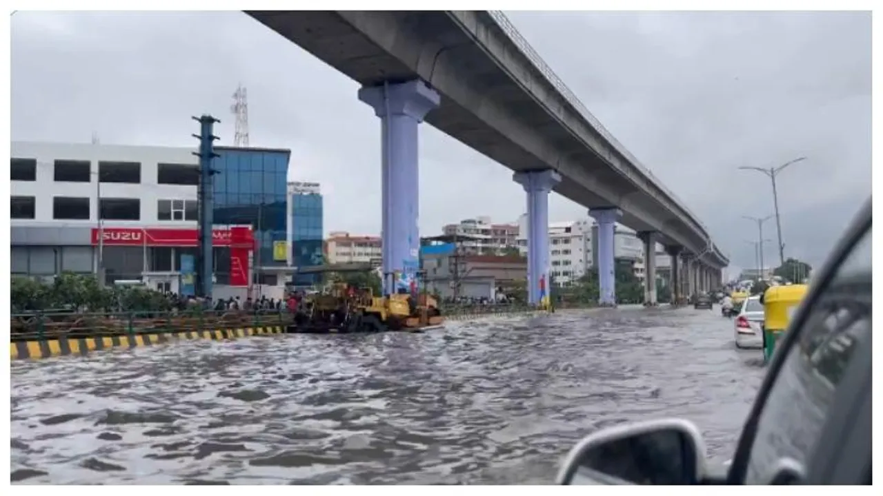 Hosur Road temporarily closed due to Bengaluru rain and heavy flooding