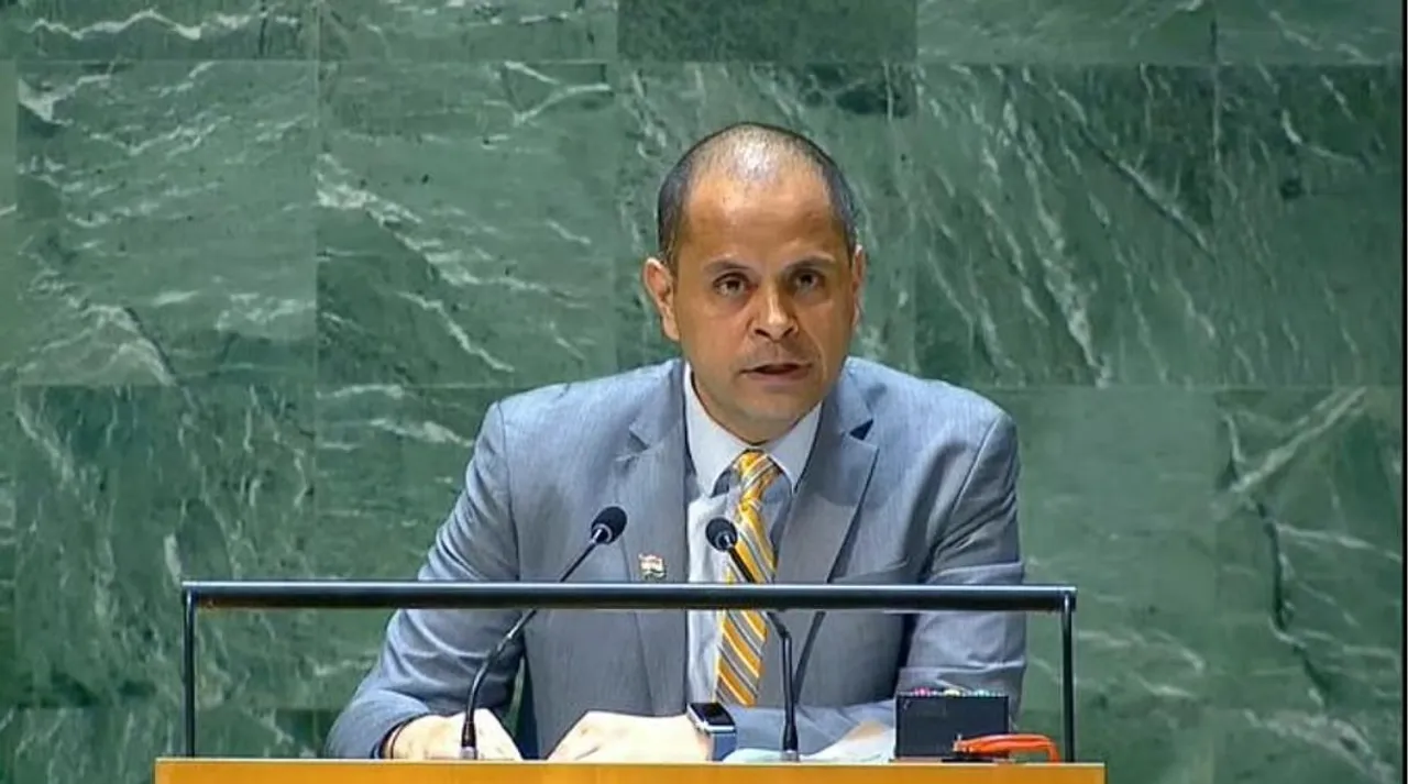 Vasant Baithak at the Consulate General of India, Shanghai, with diplomats and artists celebrating Indian classical music and dance.