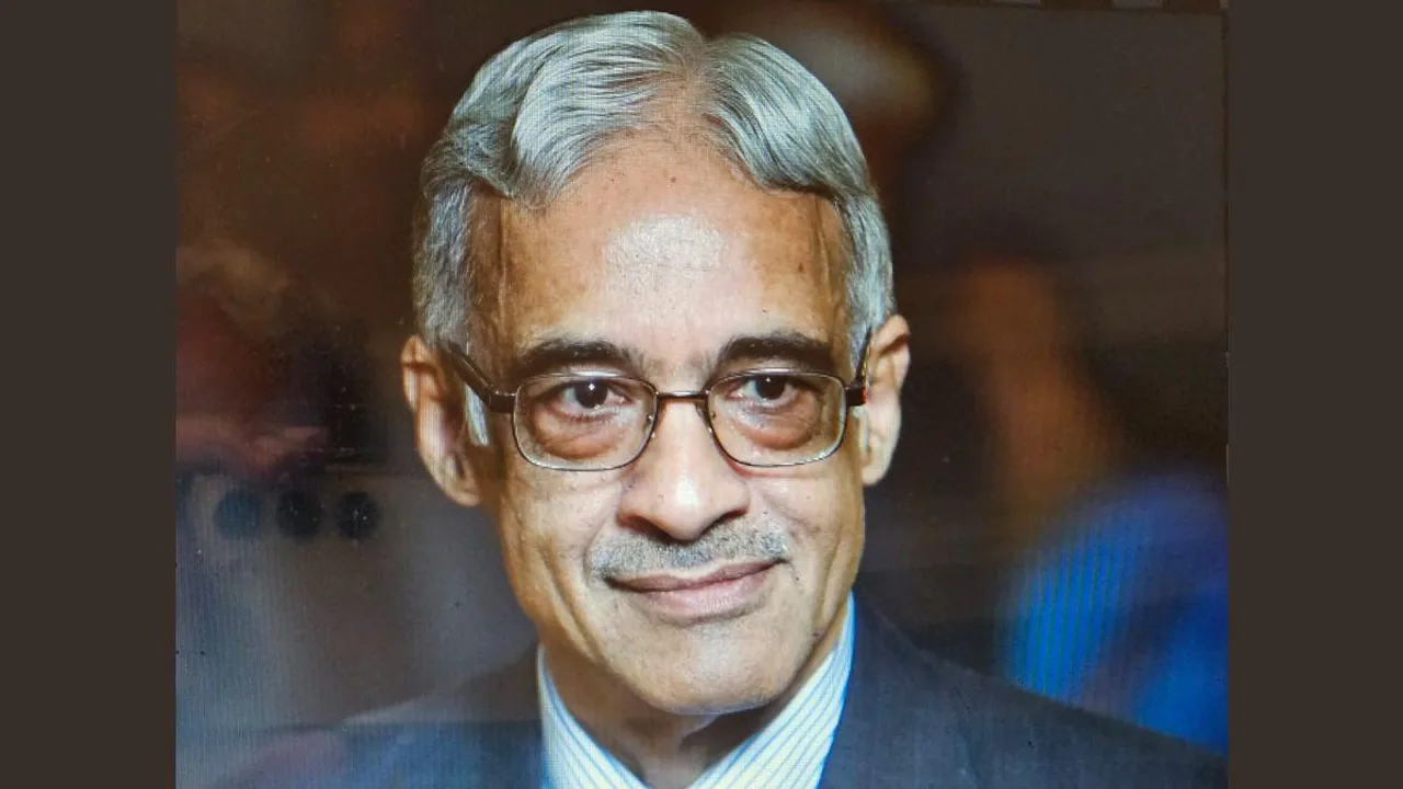 Dr. Vinay Sakhuja