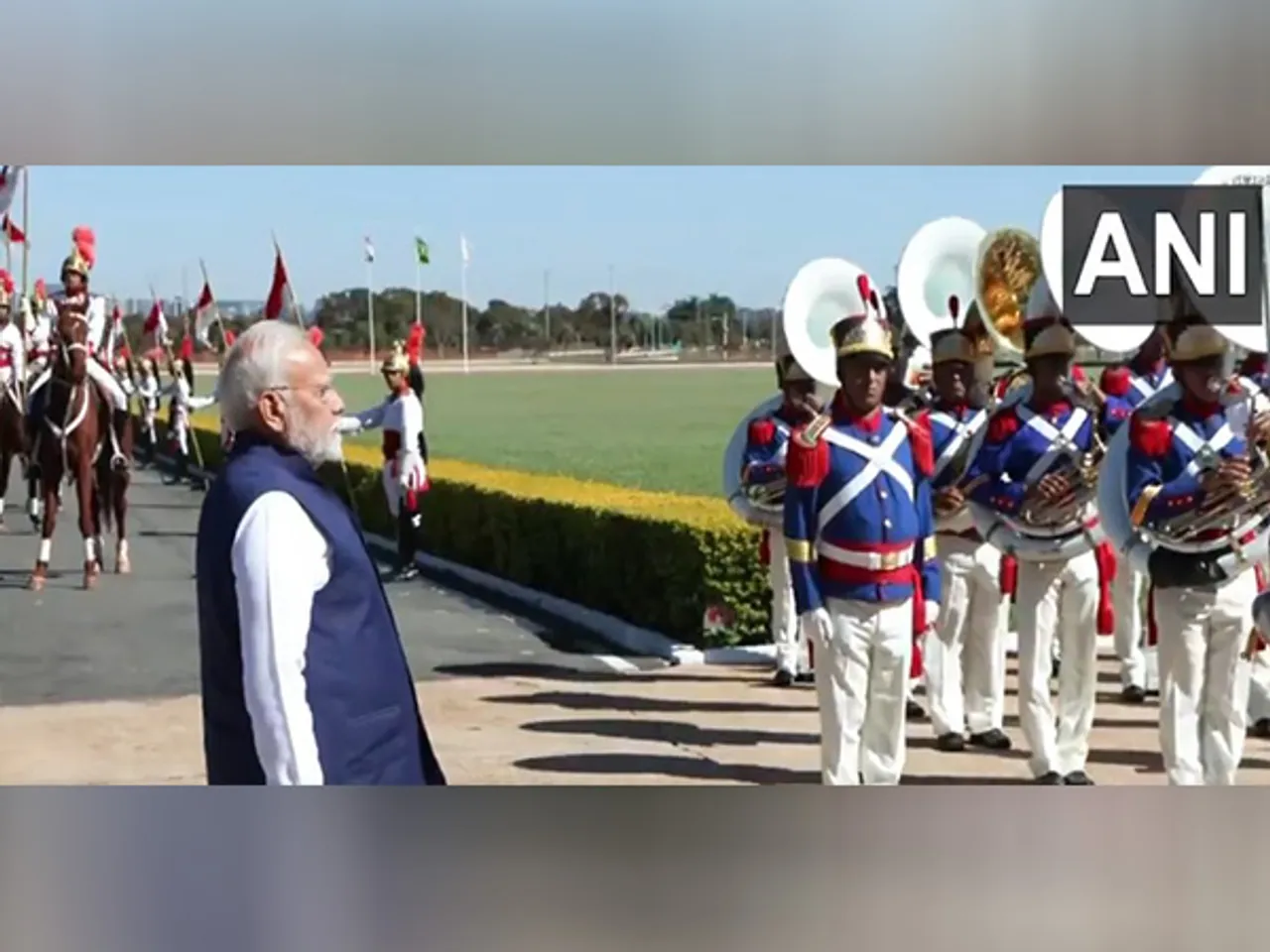 PM Modi being accorded ceremonial welcome on his arrival at Alvorada Palace in Brasilia (Photo:ANI)