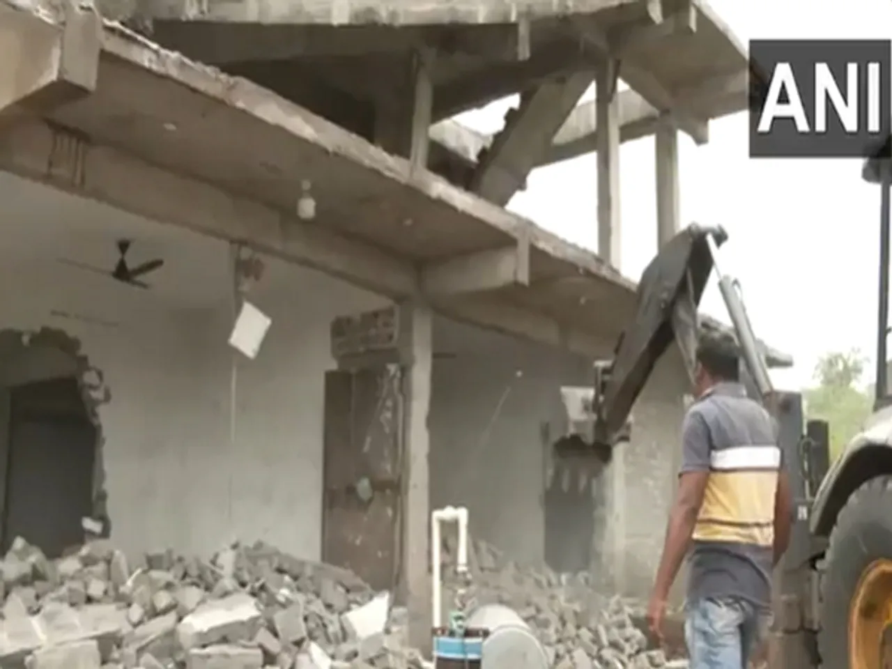 Illegal structure being demolished (Photo/ANI)