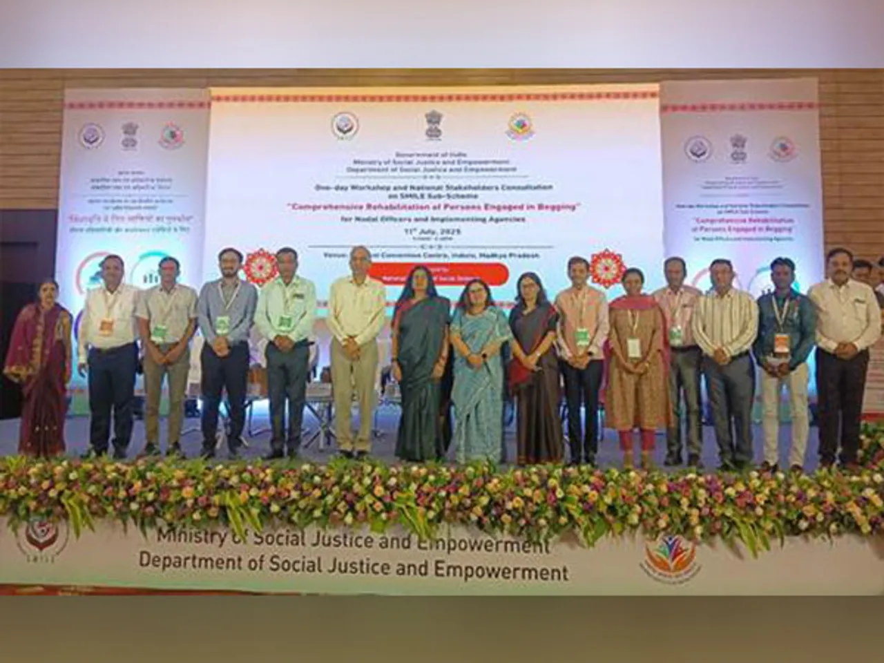 DoSJE held a national workshop and stakeholders’ meet on SMILE scheme in Indore (Photo/PIB)