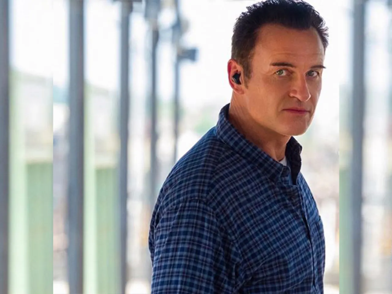 Julian McMahon in FBI: Most Wanted (Photo/Instagram@julianmcmahonofficial)