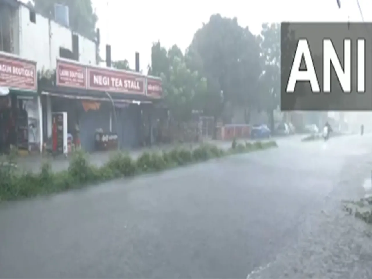 Rain lashes parts of Dehradun (Photo/ANI)