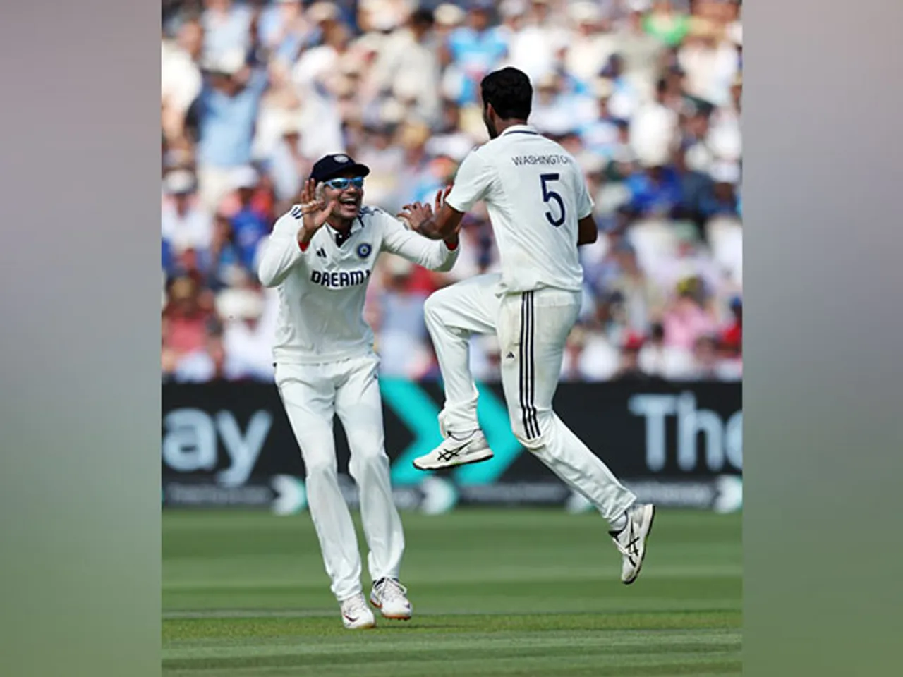 Washington Sundar celebrating with India captain Shubman Gill (Photo: @BCCI/X)