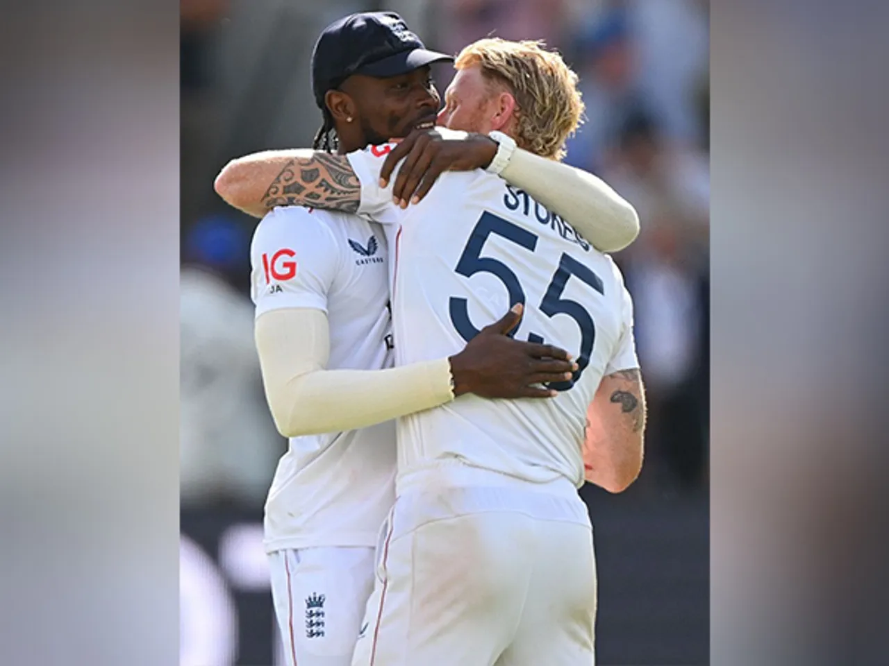 Jofra Archer embracing England captain Ben Stokes (Photo: @ICC/X)