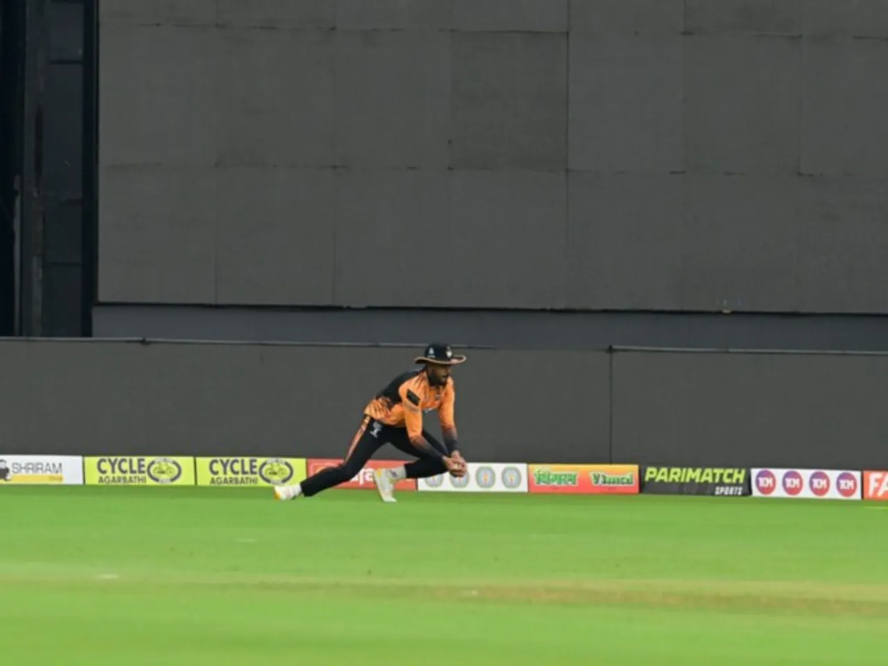 Mansish Pandey in action (Photo: KSCA)