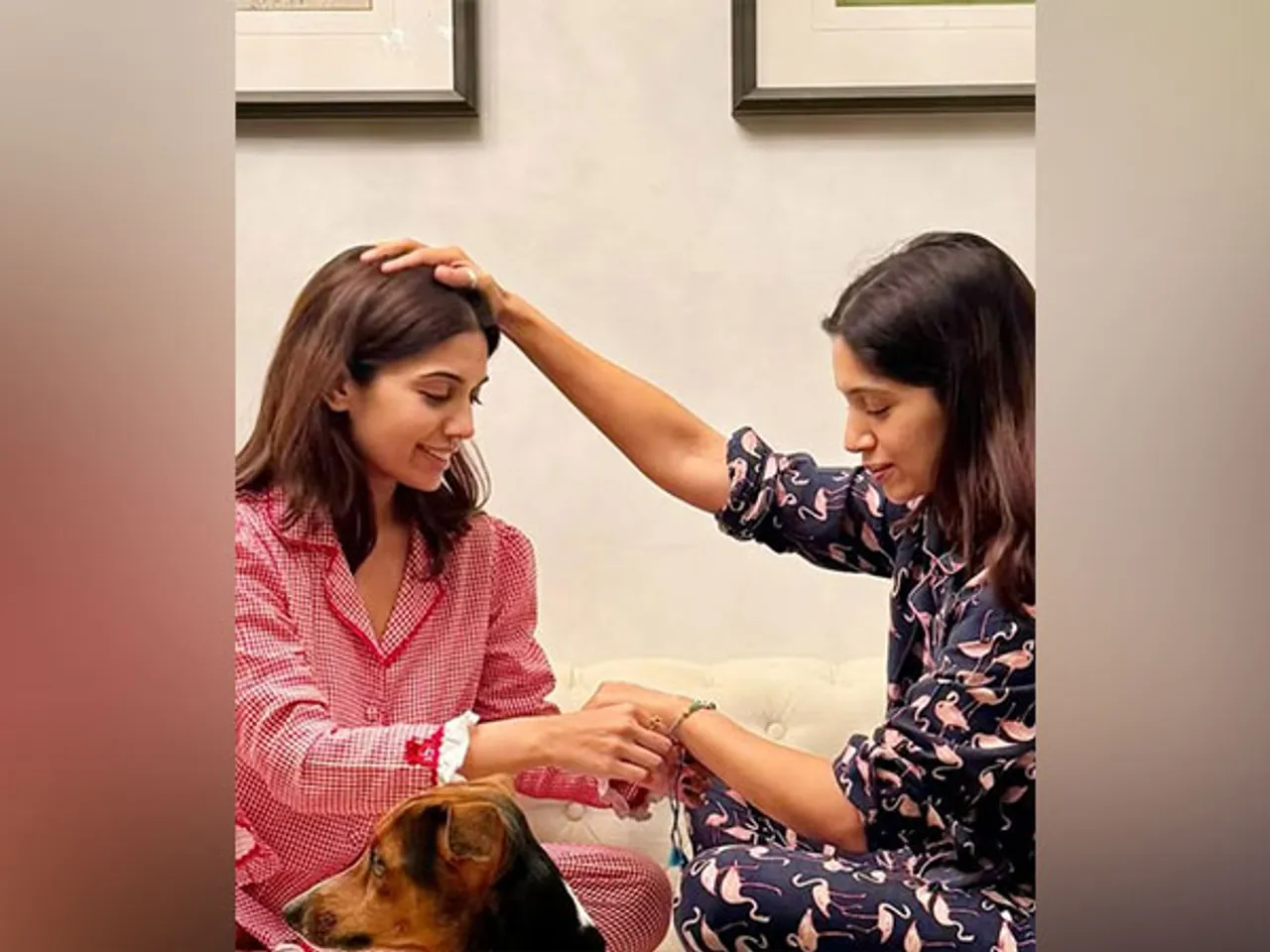 Actor Bhumi Pednekar and her sister Samiksha (Image source: Instagram)