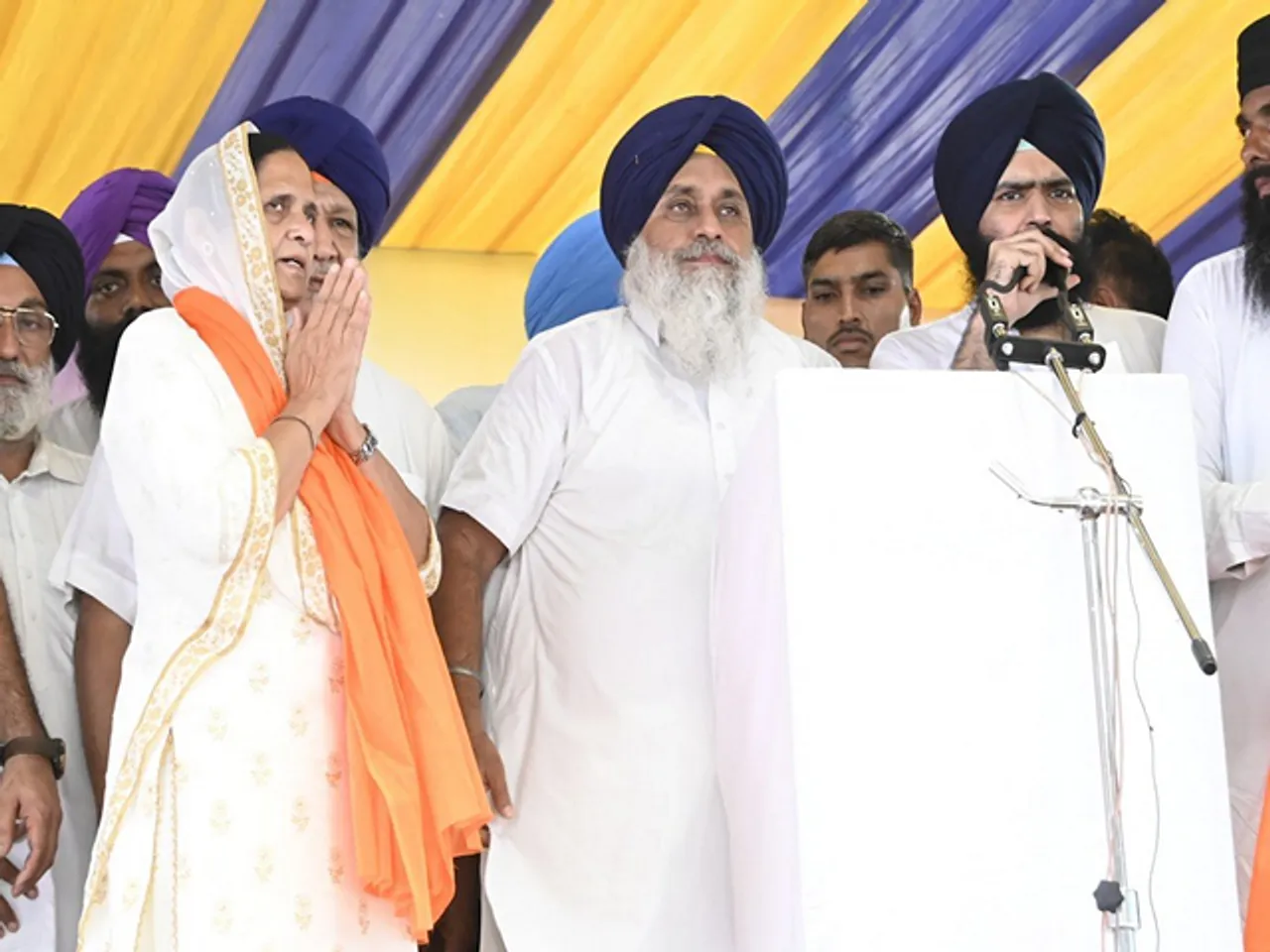 Azad Group chief Sukhwinder Kaur Randhawa at rally in Tarn Taran (Photo/@officeofssbadal)