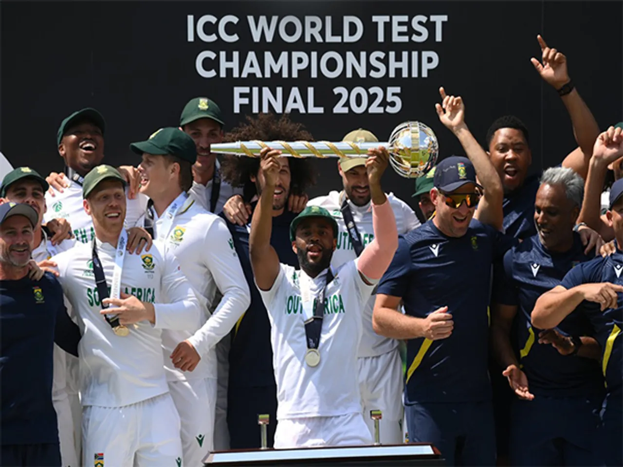South Africa team celebrating (Photo: X/@ICC)