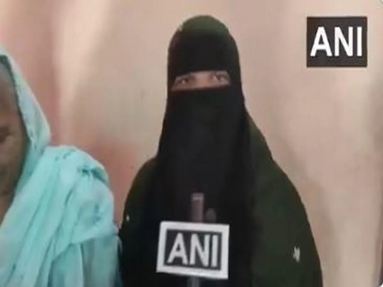 Nishat Asif Khan, wife of Asif Khan who was among the 12 people acquitted in 2006 Mumbai train blasts case (Photo/ANI)