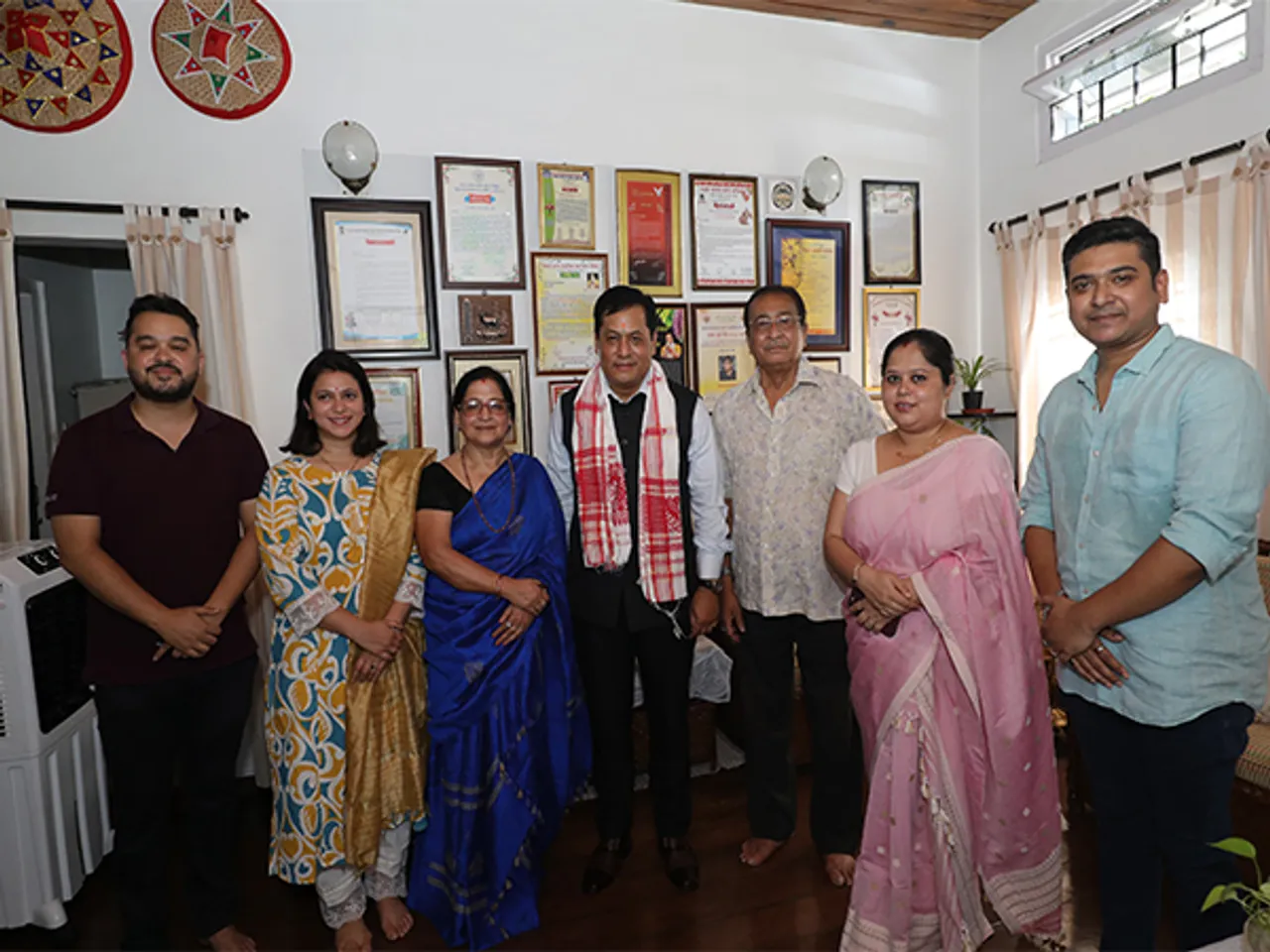 Union Minister Sarbananda Sonowal visits Dr Bhupen Hazarika’s residence (Photo/ANI)