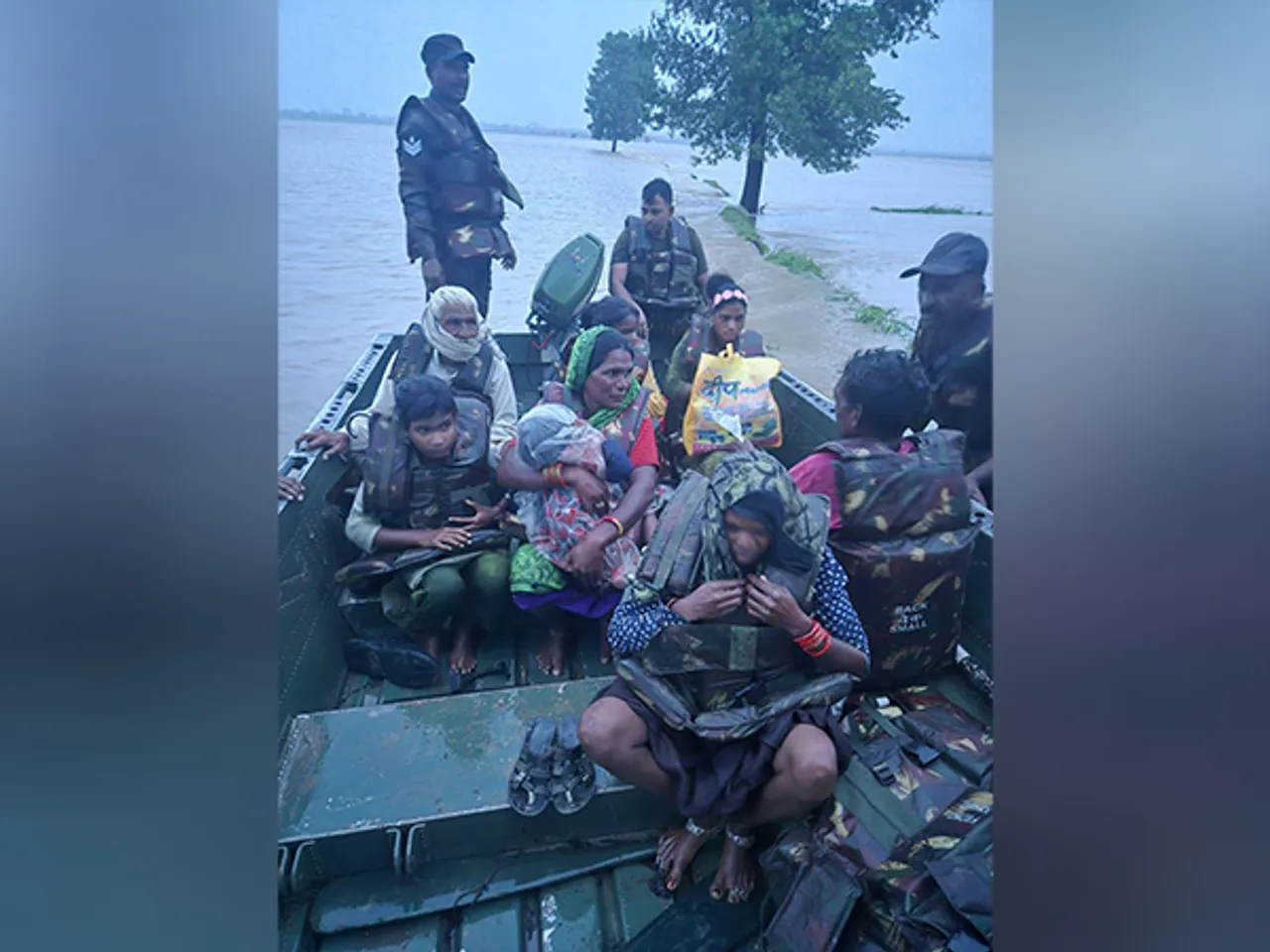 Indian Army rescues civilians in flood-hit MP (Photo/Indian Army)