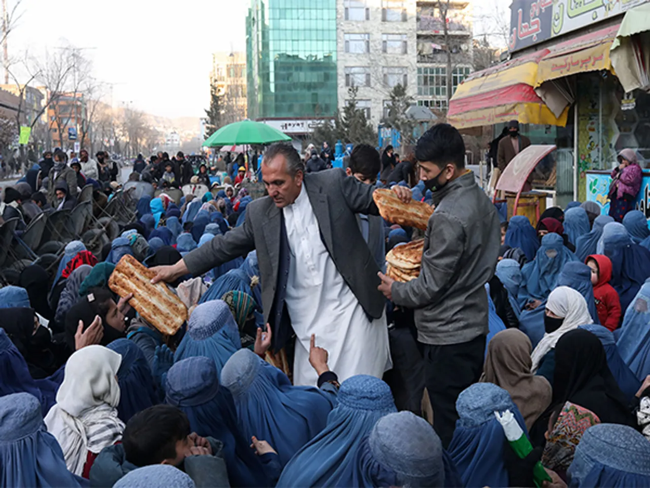 Afghan families face worsening hunger amid drought and poverty, as FAO ranks Afghanistan the most food-insecure country in the world (Photo/Reuters)