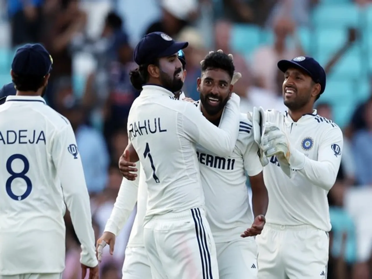 Mohammed Siraj celebrating with India players (Photo: @BCCI/X)