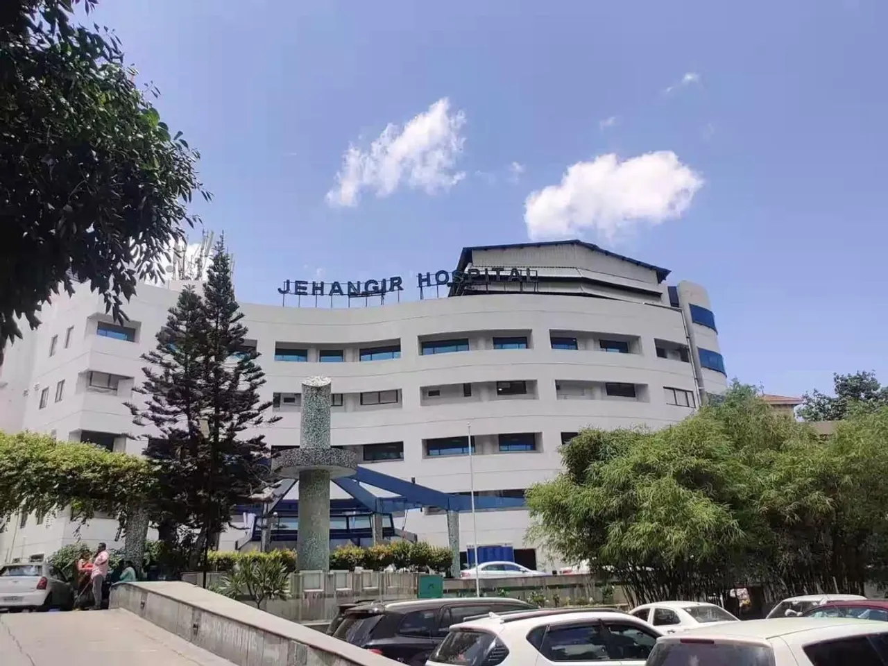 Jehangir Hospital Achieves Life-Saving Angioplasty in Challenging Heart Blockage Case