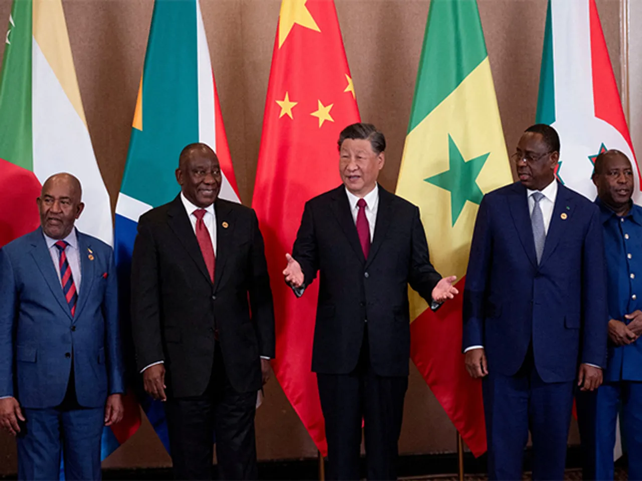 Chinese President Xi Jinping and South African President Cyril Ramaphosa attend the China-Africa Leaders' Roundtable Dialogue at BRICS Summit in South Africa (File Photo/ Reuters)