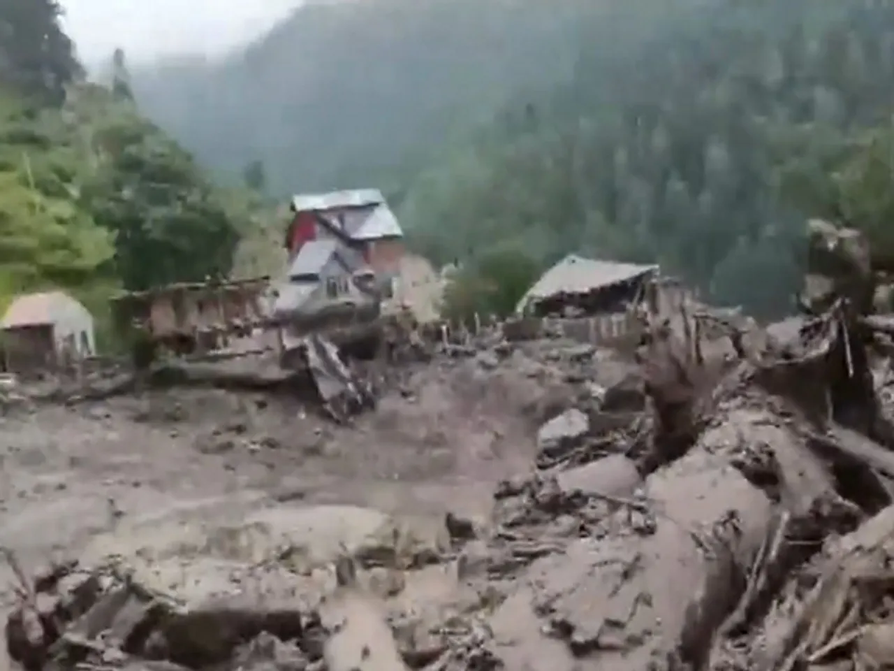 Flash flood at the Chashoti area in Kishtwar (Photo/ANI)