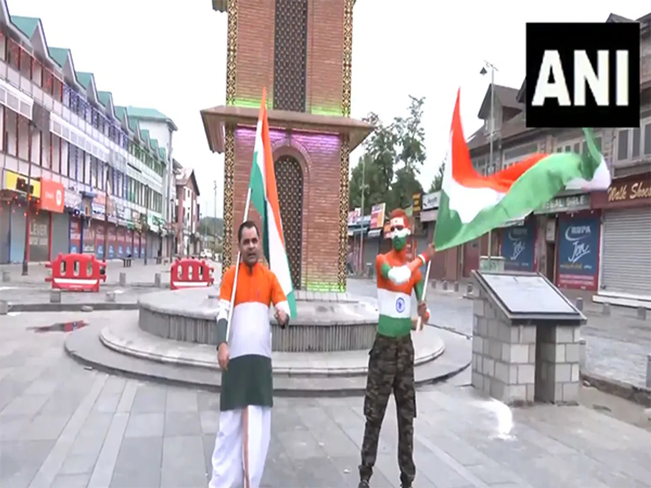 Two men from Rajasthan, Gujarat unite to raise Tiranga at historic Srinagar's Lal Chowk (Photo/ANI)