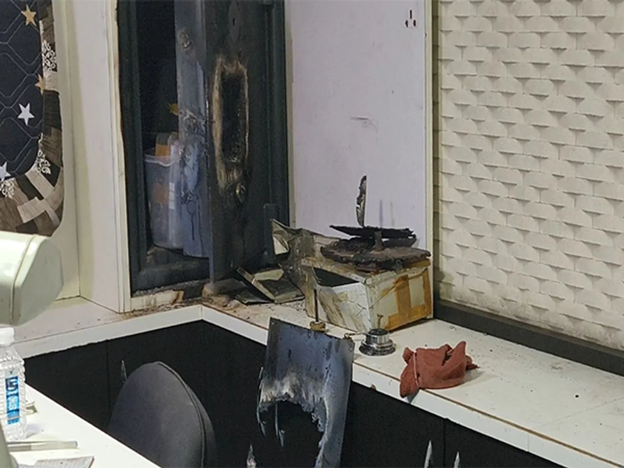 Broken locker in Kapodara's diamond factory (Photo/ANI)