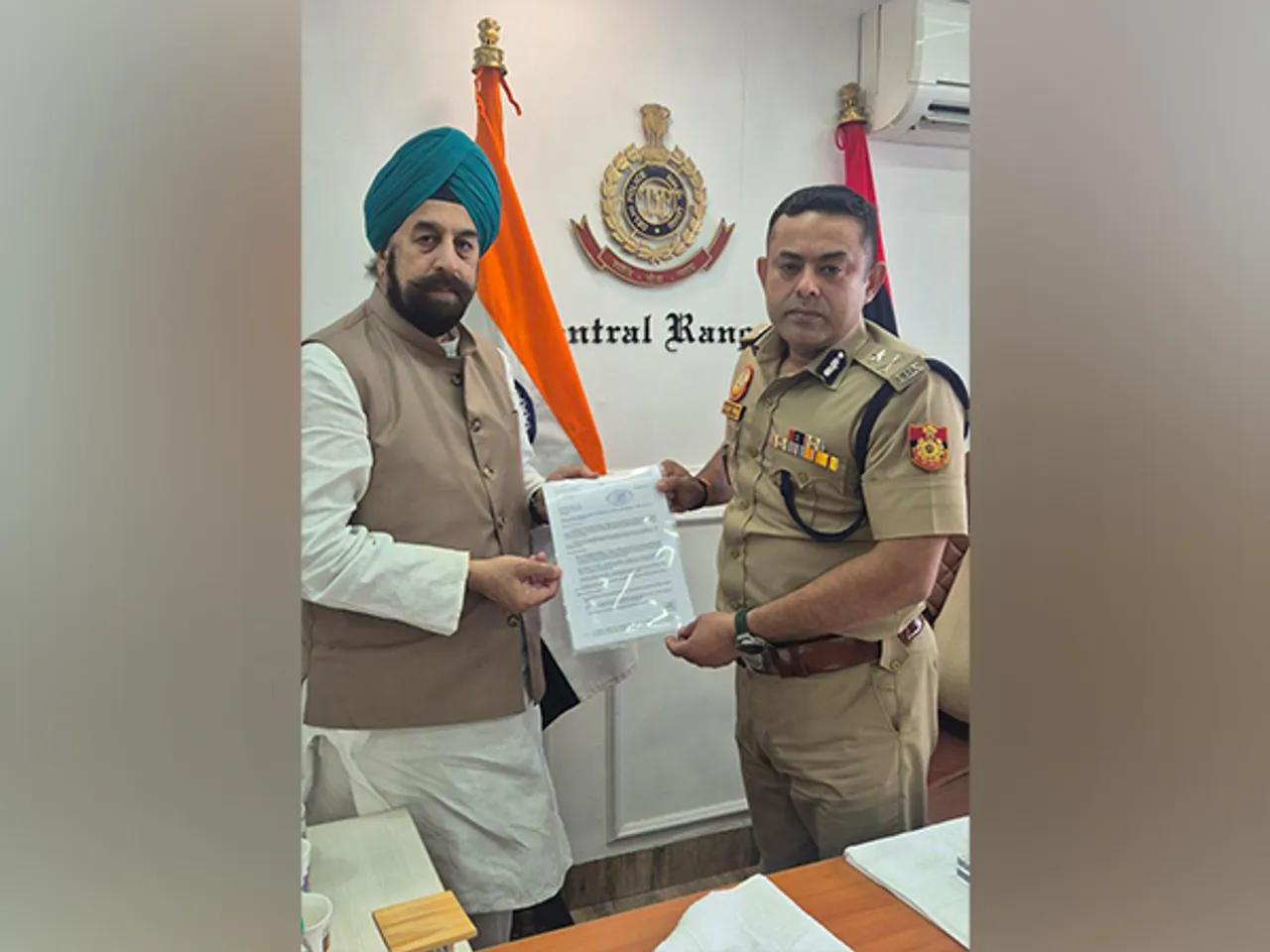 BJP leader RP Singh meets Delhi Joint CP Madhur Verma (Photo Credit: X/@rpsinghkhalsa)