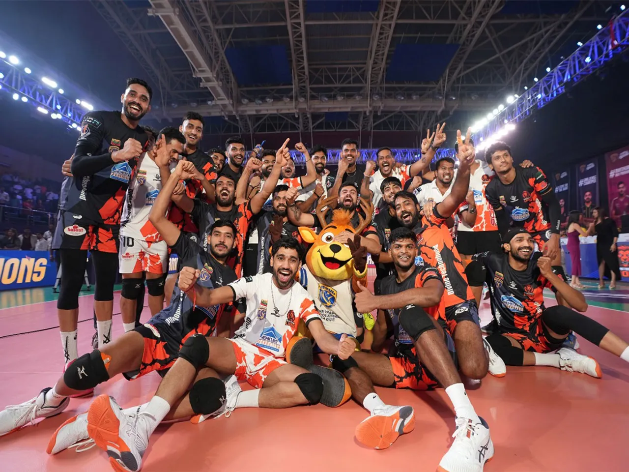Muzaffarnagar Lions Crowned Champions of UPPVL Season 1
