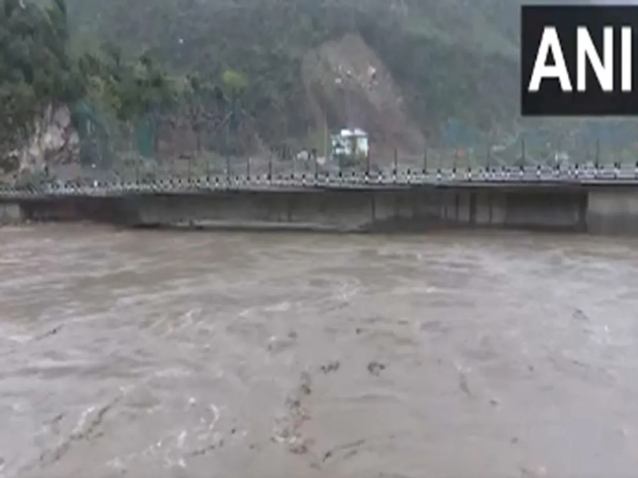 Water level of Chenab river increases due to heavy rainfall (Photo/ANI)