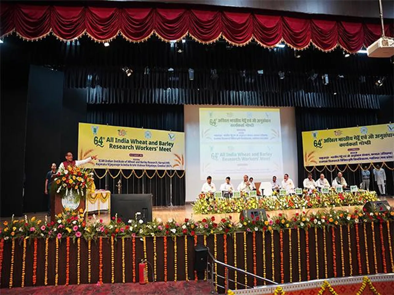 Union Minister Shivraj Singh Chouhan addresses 64th All India Wheat and Barley Research Workers' Workshop in Gwalior (Photo/PIB)