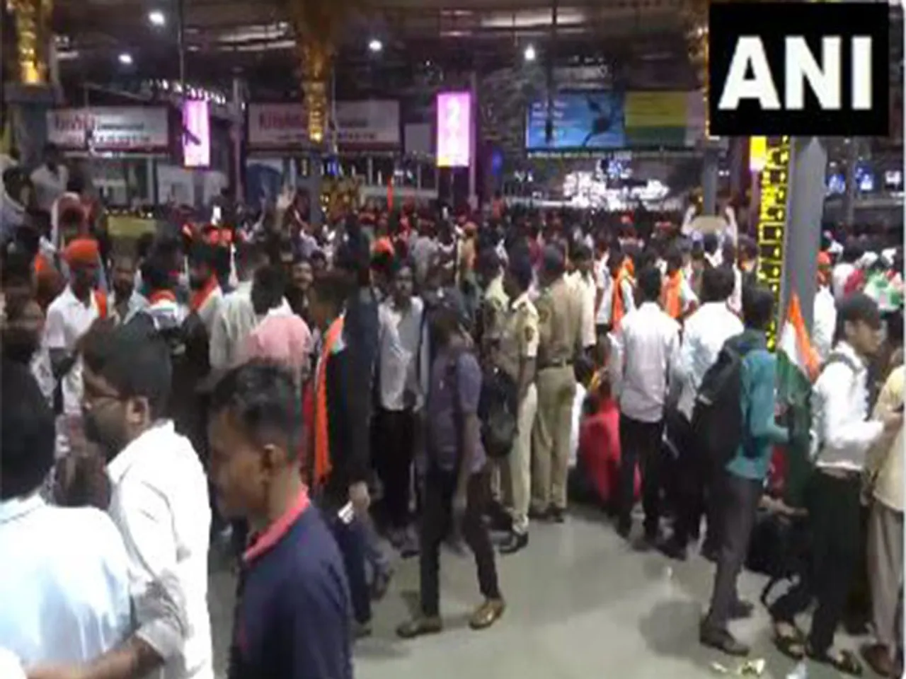 Maratha quota protest causes rush at Mumbai’s CSMT (Photo/ANI)