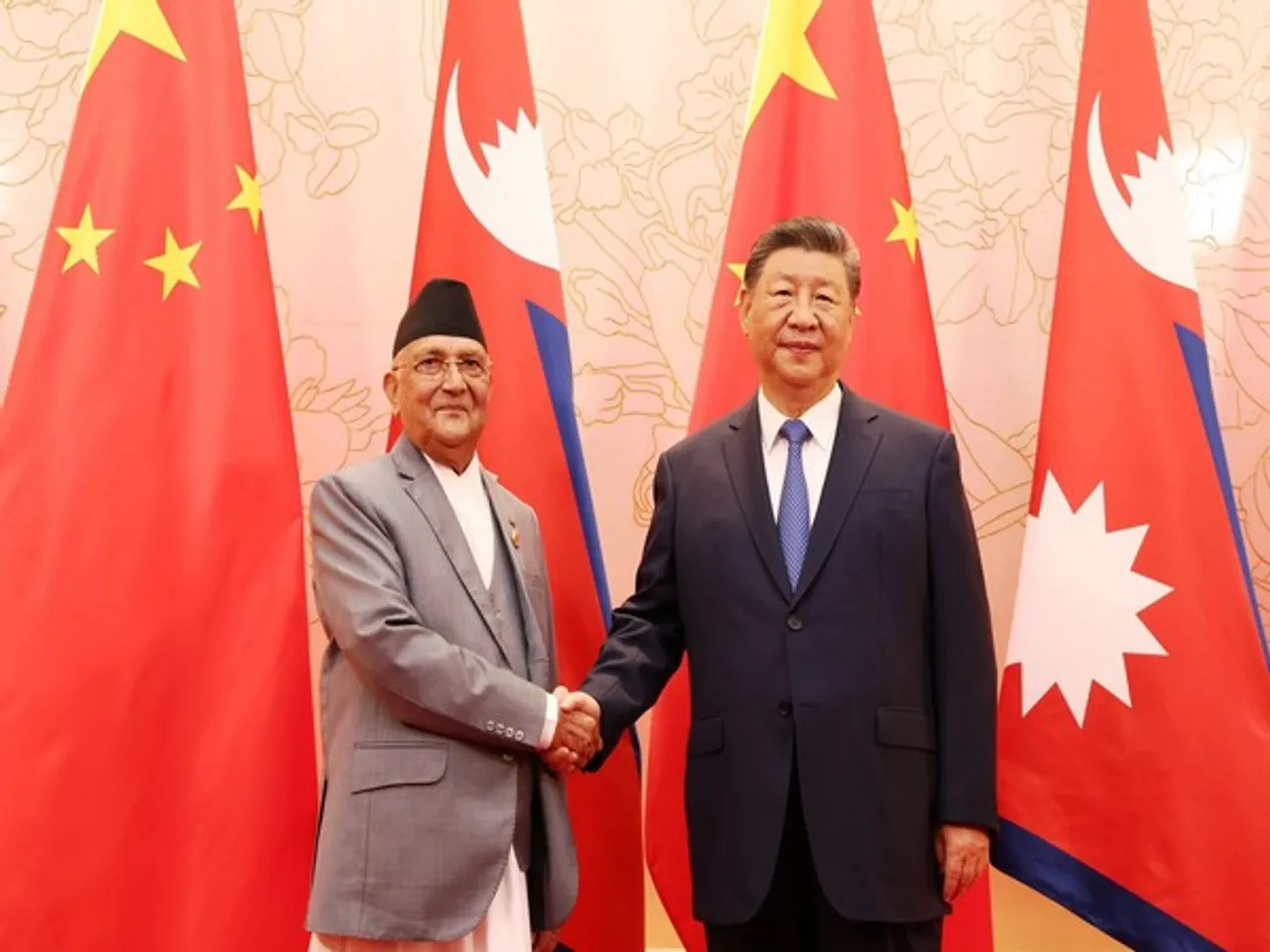 Nepal Prime Minister KP Sharma Oli with Chinese President Xi Jinping in Tianjin (Photo: X/@kpsharmaoli)