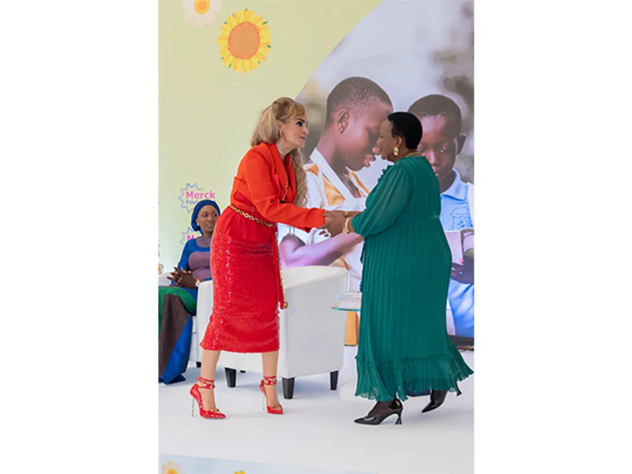 Dr. Rasha Kelej, Merck Foundation CEO with H.E. Amai Dr. AUXILLIA MNANGAGWA, First Lady of Zimbabwe at the 7th Edition of Merck Foundation First Ladies Initiative Summit