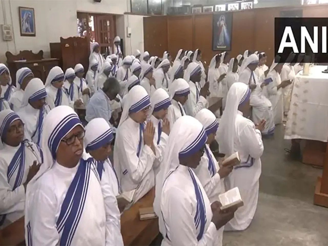 Missionaries of Charity in Kolkata offer prayers on Mother Teresa's death anniversary (Photo/ANI)