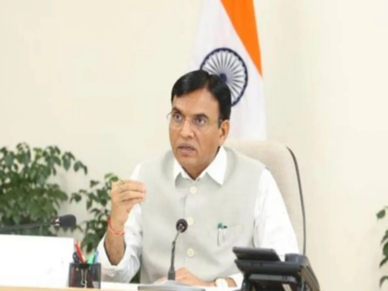 Union Minister for Labour & Employment Dr Mansukh Mandaviya (Photo/PIB)