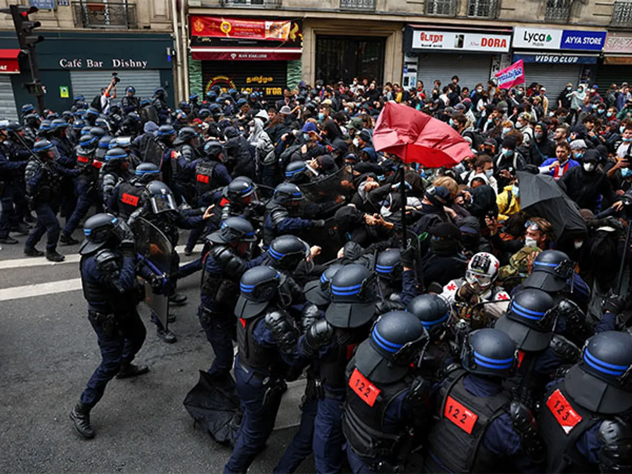 Protesters clash with police in Paris during ‘Block Everything’ protests (Photo/Reuters)