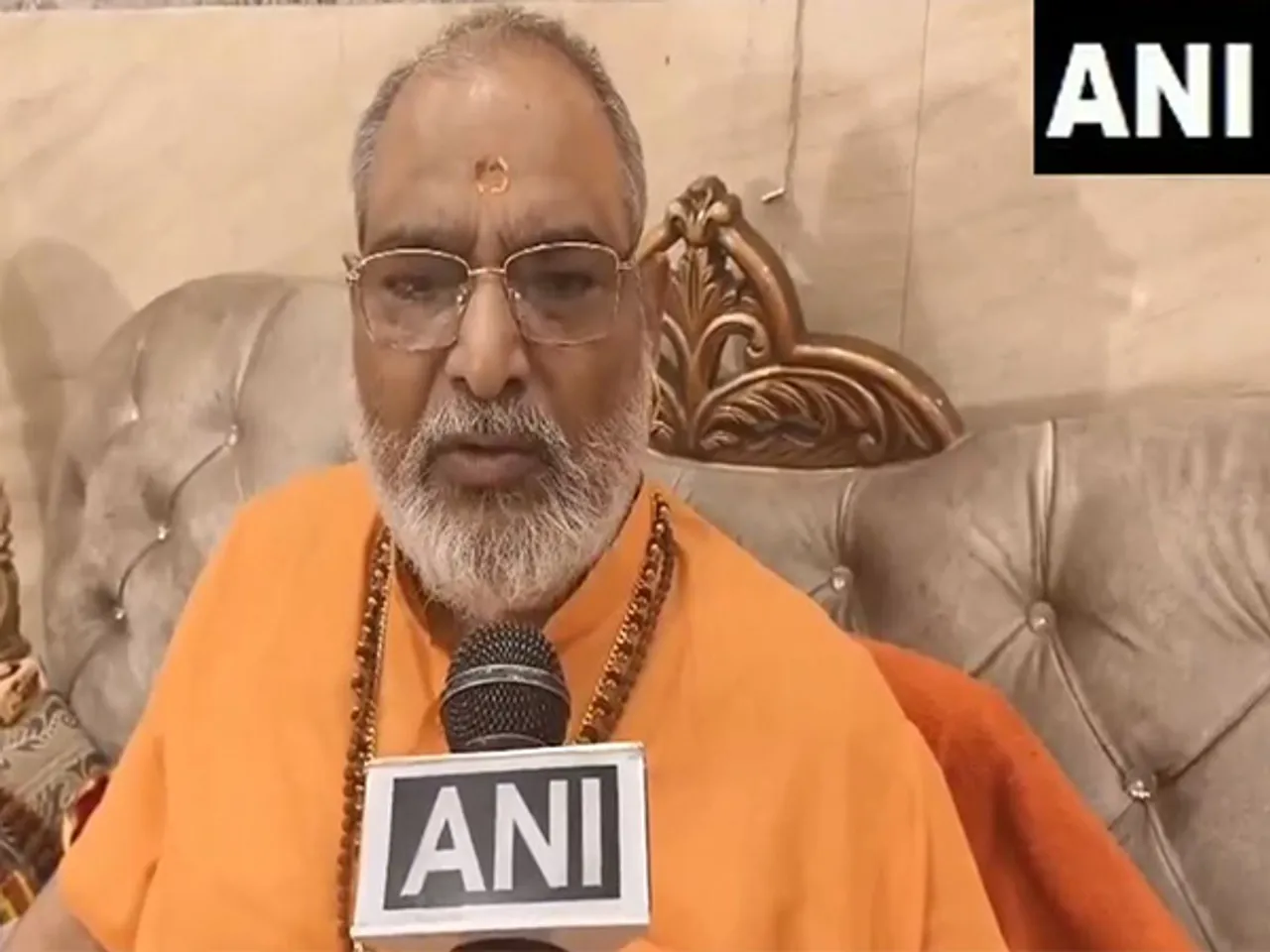 Peethadheeshwar of Kalkaji Temple, Surendra Nath Avdhut (Photo/ANI)