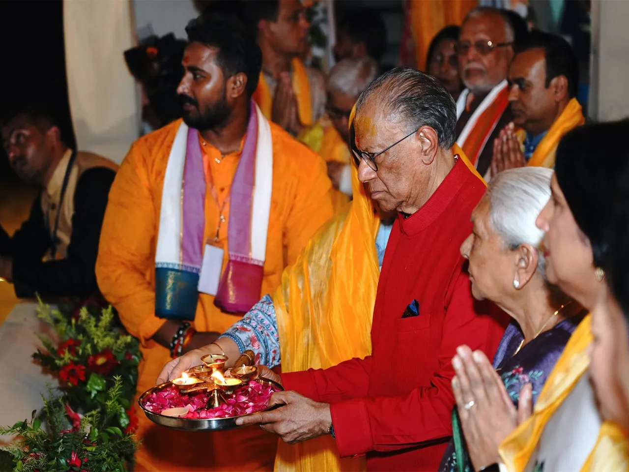 Mauritius PM Navinchandra Ramgoolam witnessing Ganga Aarti in Varanasi (Photo: X/@MEAIndia)