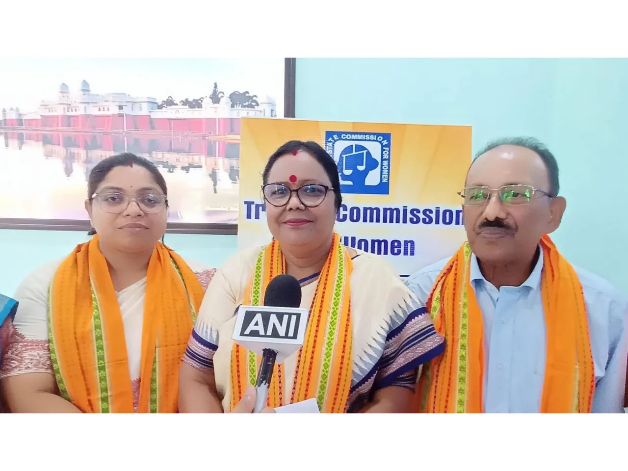 Jharna Majumder (center), Chairperson of Tripura Women's Commission (Photo/ANI)