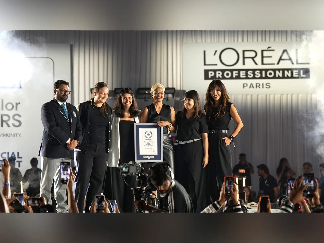 L'Oreal Professionnel sets GUINNESS WORLD RECORDS title for "Most people coloring hair”