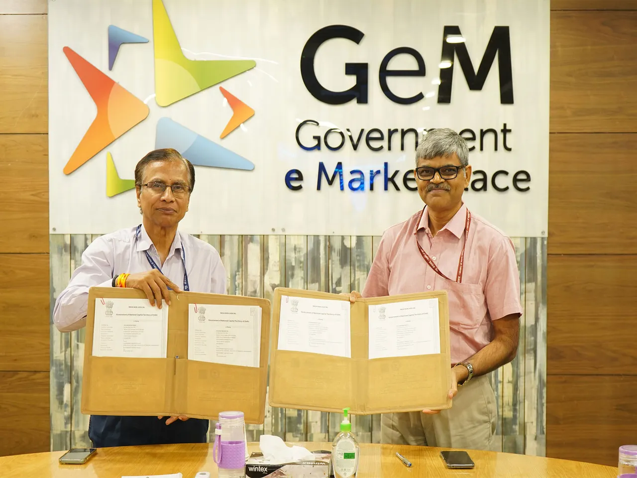 (L-R) Praveen Kumar, Director of AJNIFM and Mihir Kumar, Chief Executive Officer of GeM (Photo/@GeM_India)