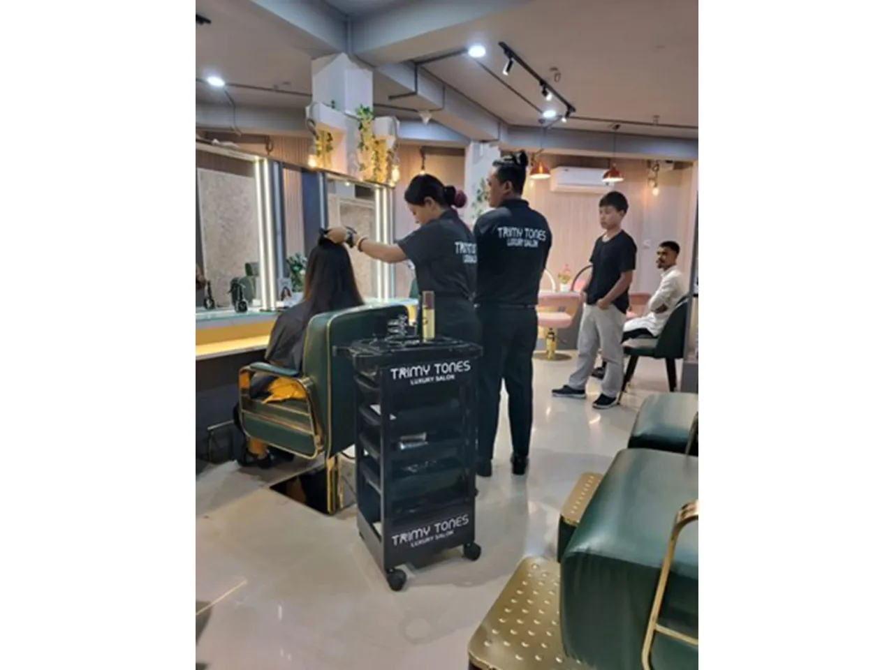 Trimy Tones Expands as India’s Fastest-Growing Salon Franchise Chain
